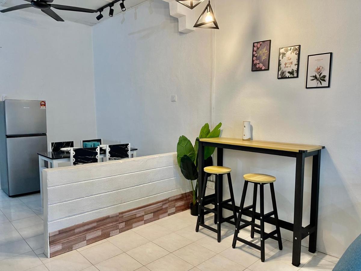 Entire Cozy Home 16 • 3 Bedroom @ Alma Bukit Mertajam Bagian luar foto