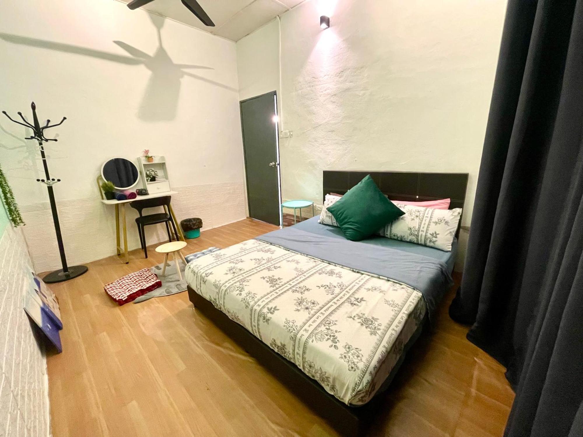 Entire Cozy Home 16 • 3 Bedroom @ Alma Bukit Mertajam Bagian luar foto